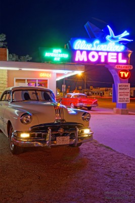 Blue Swallow Motel