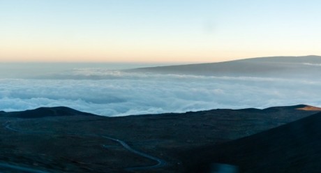 Uitzicht op de weg, start van de afdaling.