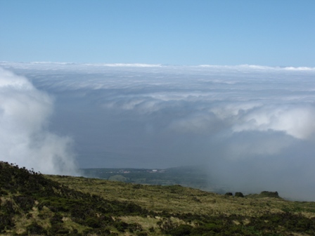 Uitzicht vanaf de berg op Pico